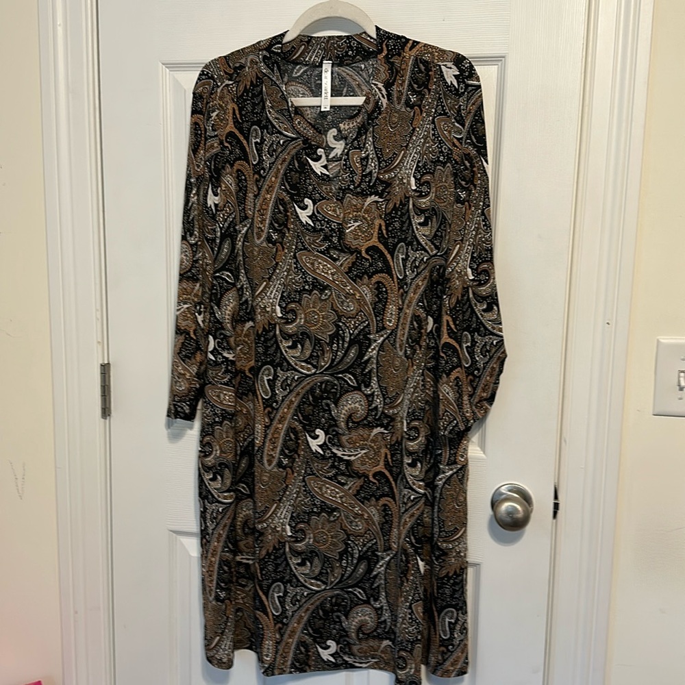 Beautiful brown and black swing dress